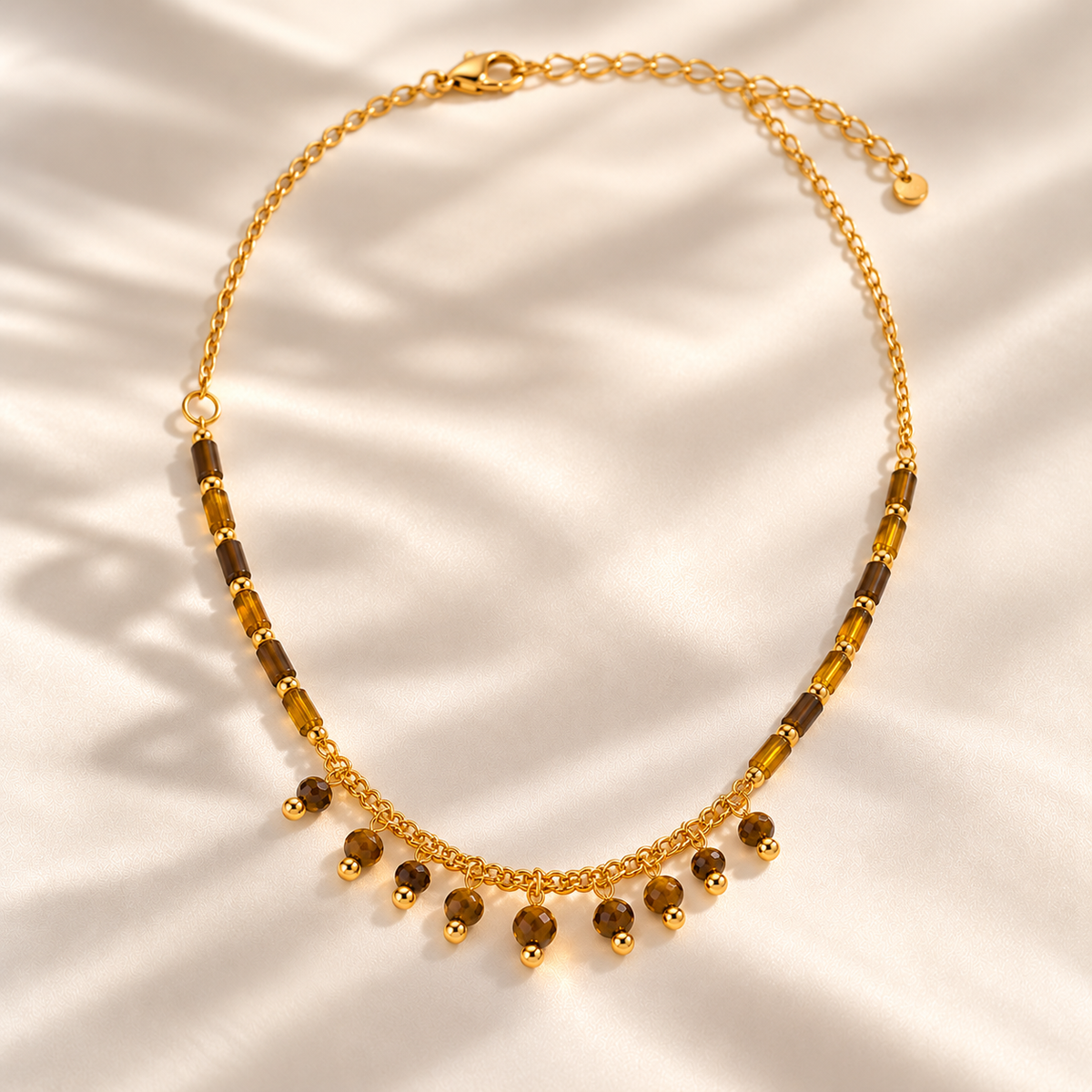 Collier Femme Doré en Acier Inoxydable avec Perles Marron – Élégant & Tendance